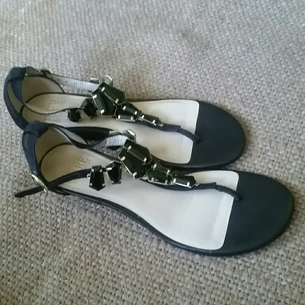 Sandals - Picture 7 of 7